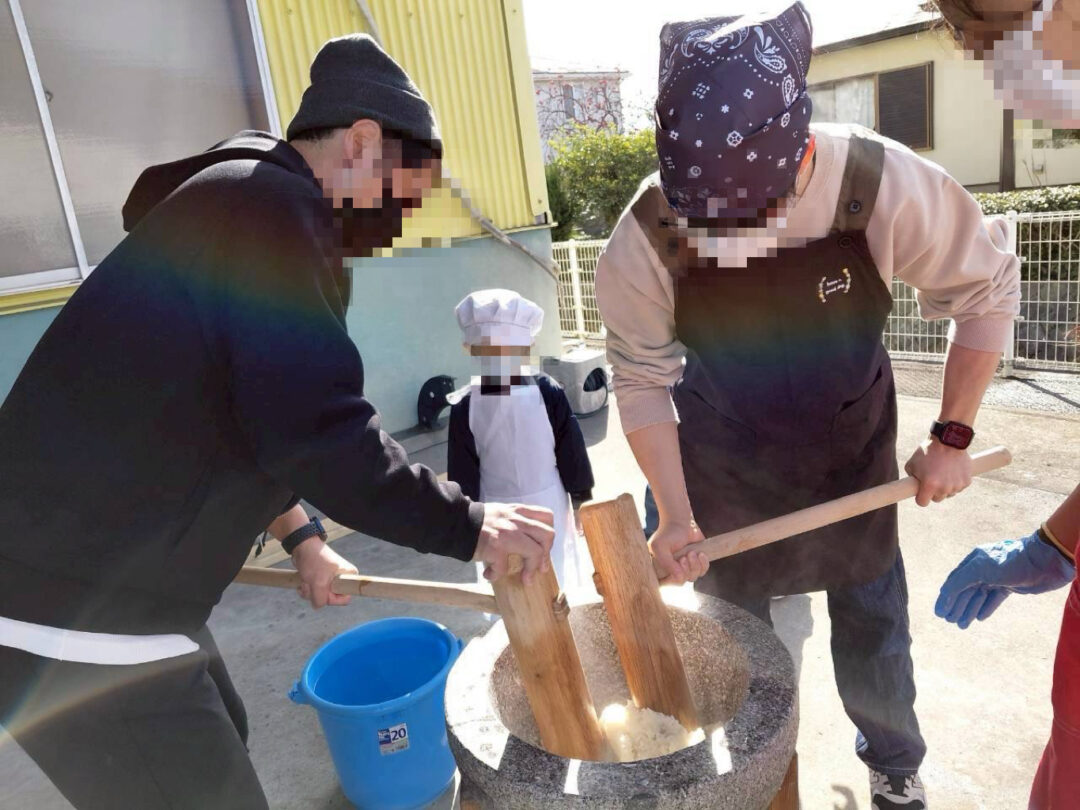 餅つき大会!!【CHたかた】