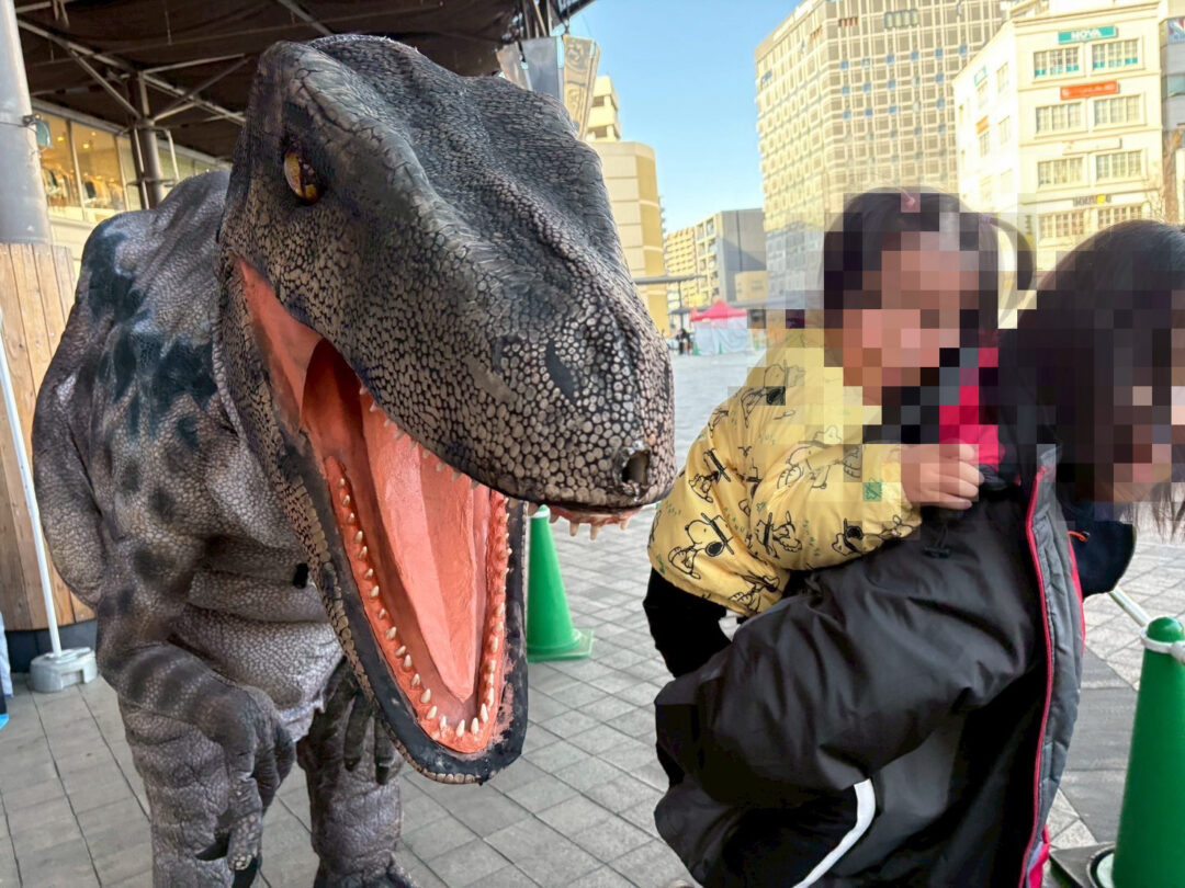 ゴリラと恐竜が現れたぞ!!【CHたかた】