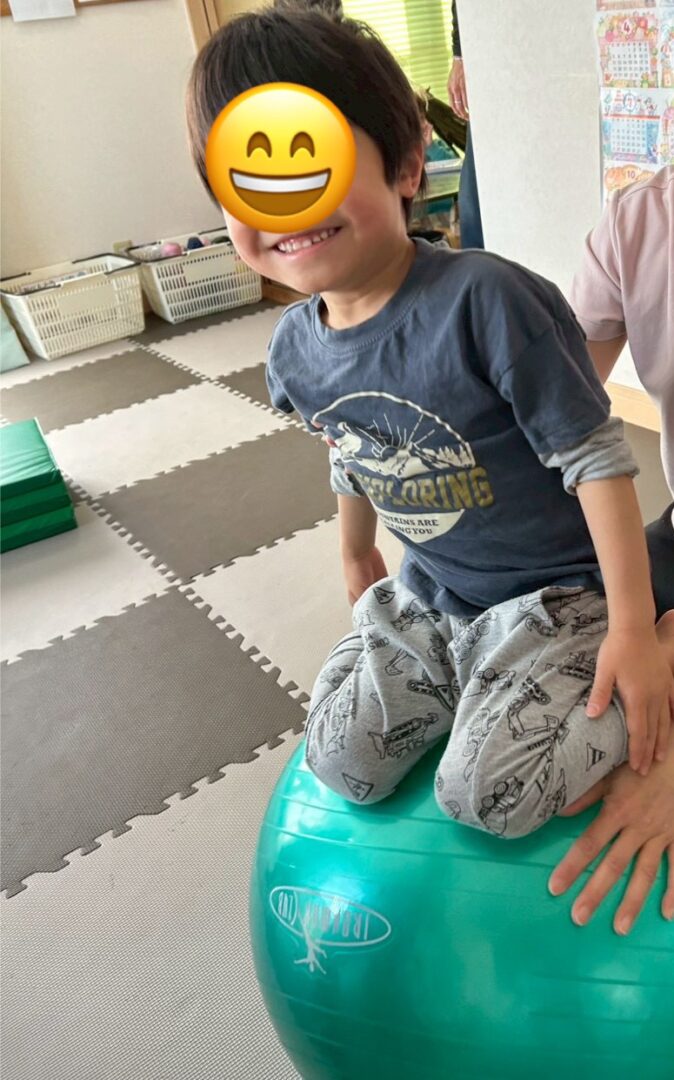 運動遊び　バランスボール　【CH　恩田】