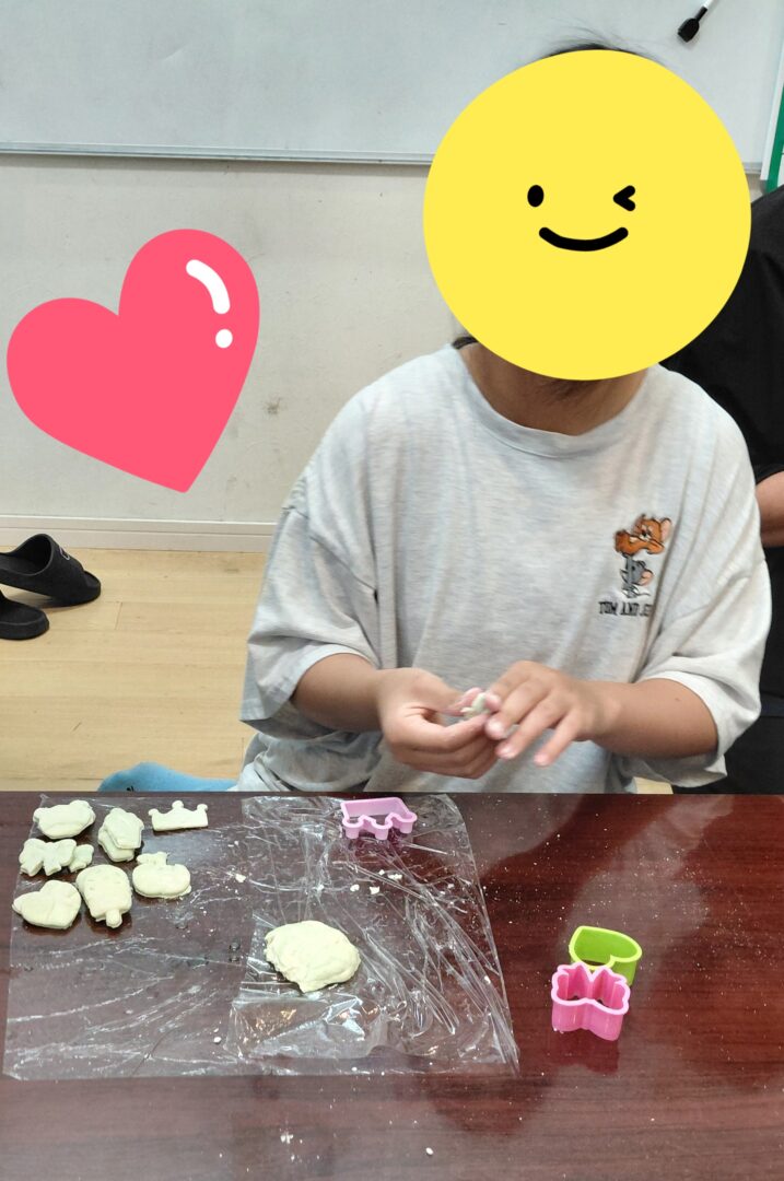 小麦粉粘土を作ろう♪　　【CH高田2番館】